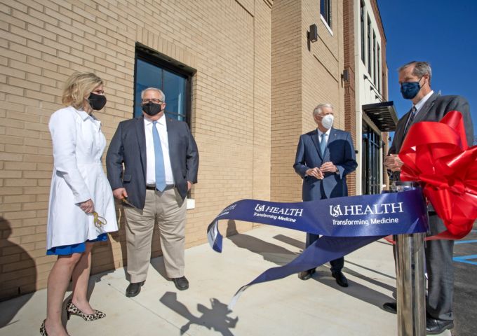 Ribbon cutting midtown 2021 01 28 180746